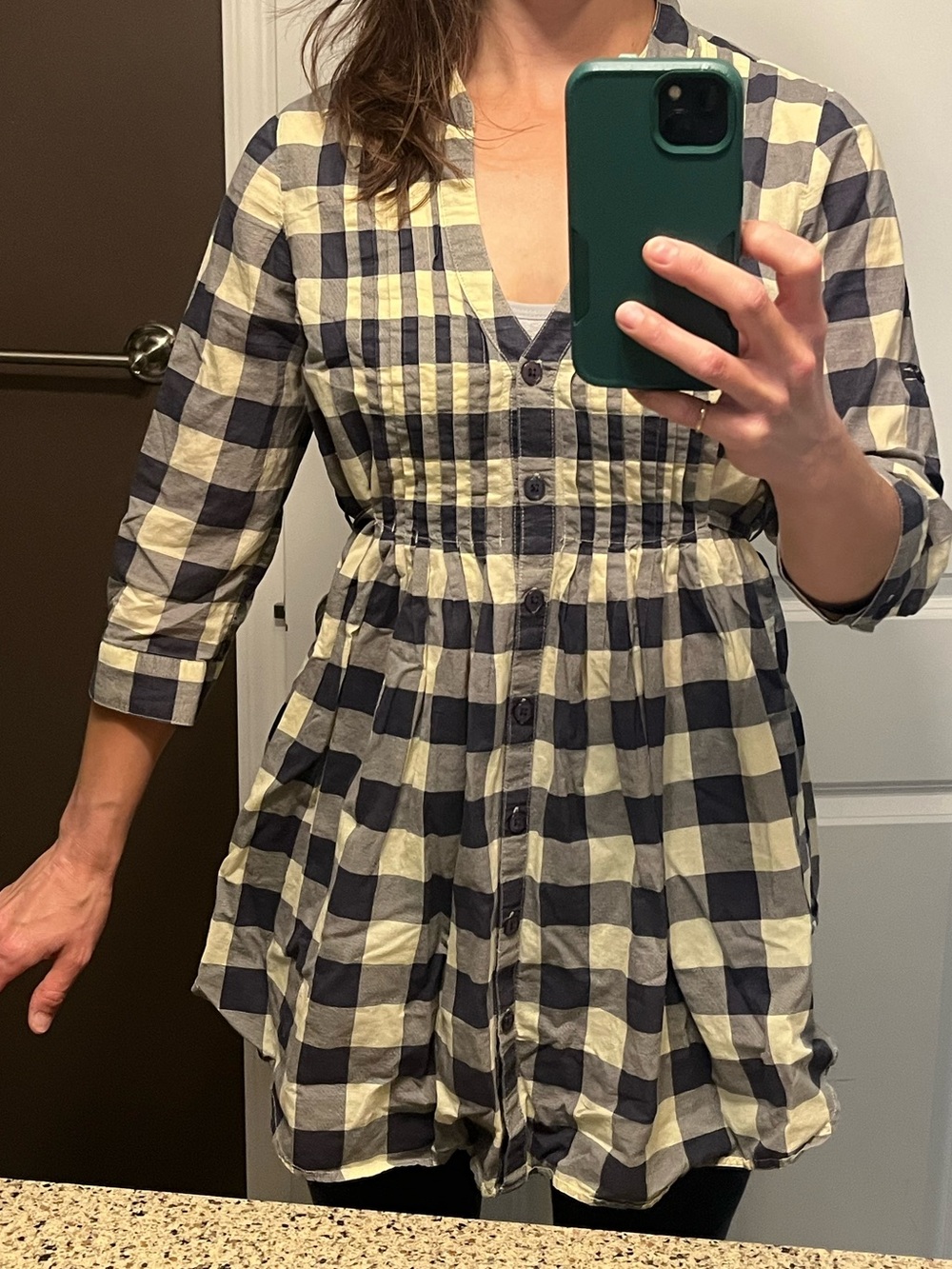 Bluenotes Checkered Gingham cotton top. Navy Cream pleated tunic small medium
